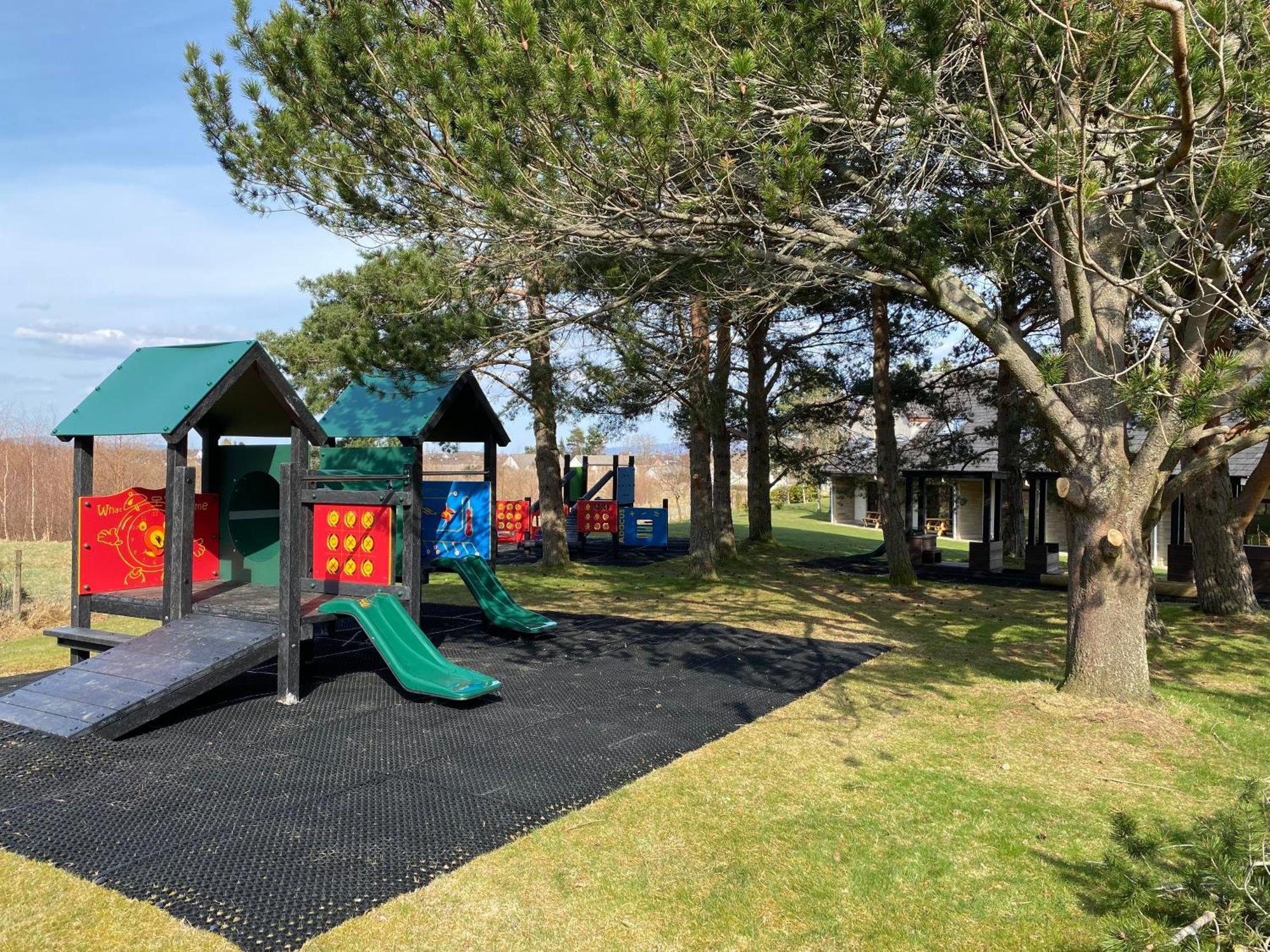 Scandinavian Village Ltd Aviemore Ngoại thất bức ảnh